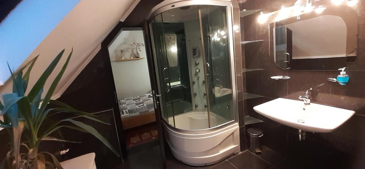 Oazis Apartmanhaz Hajdúszoboszló Exterior foto
