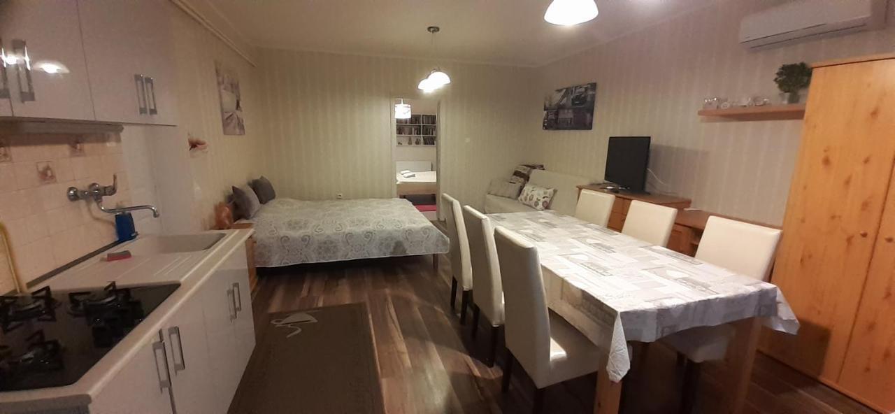 Oazis Apartmanhaz Hajdúszoboszló Exterior foto