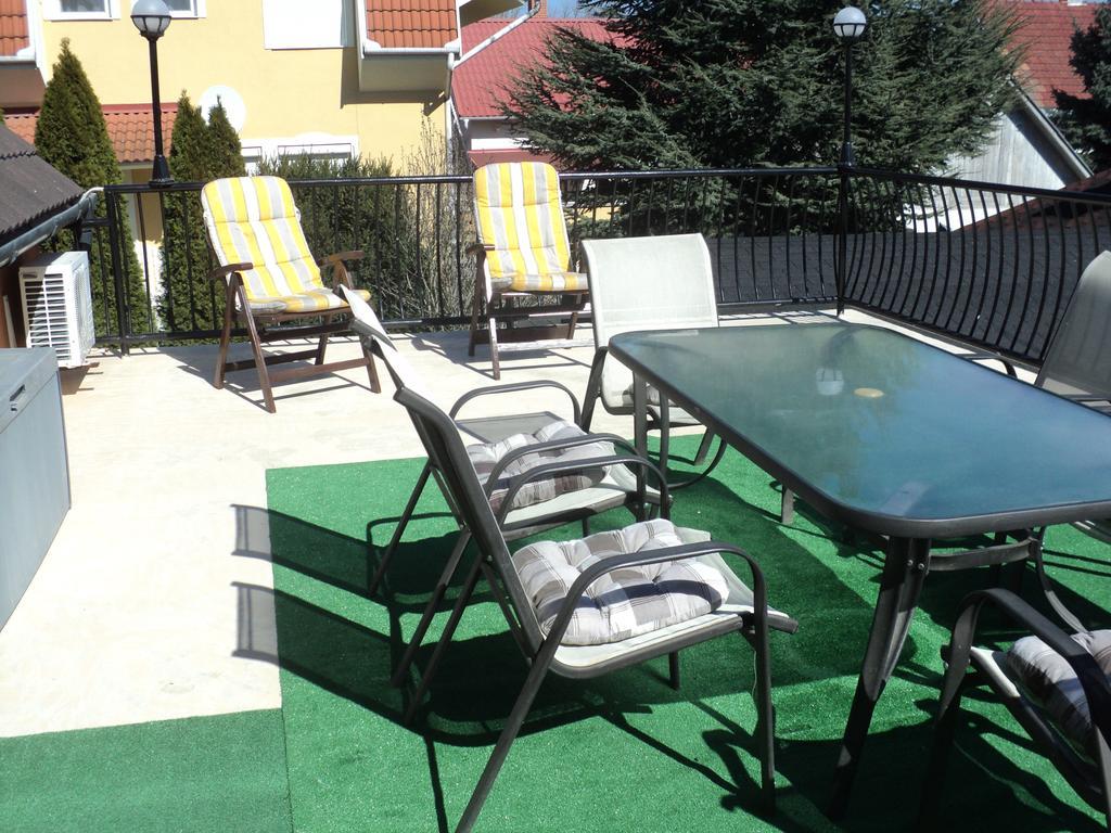 Oazis Apartmanhaz Hajdúszoboszló Cameră foto