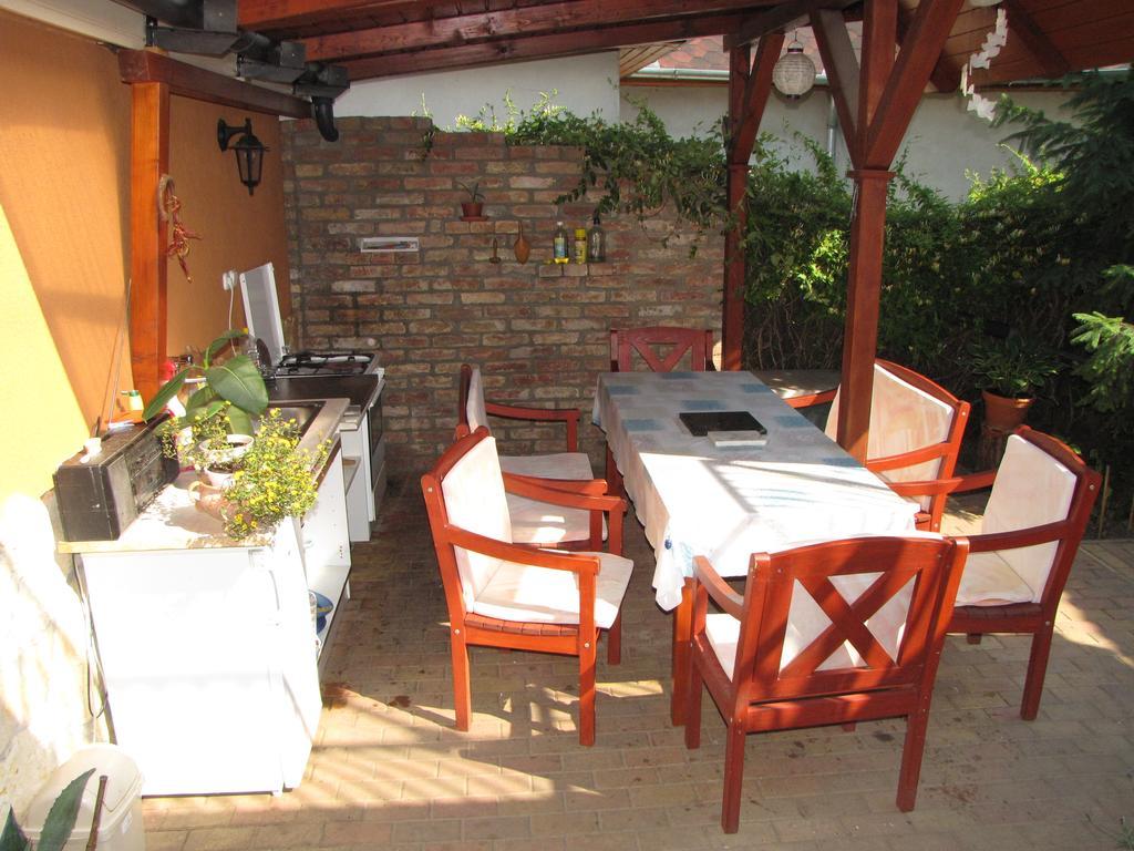 Oazis Apartmanhaz Hajdúszoboszló Exterior foto