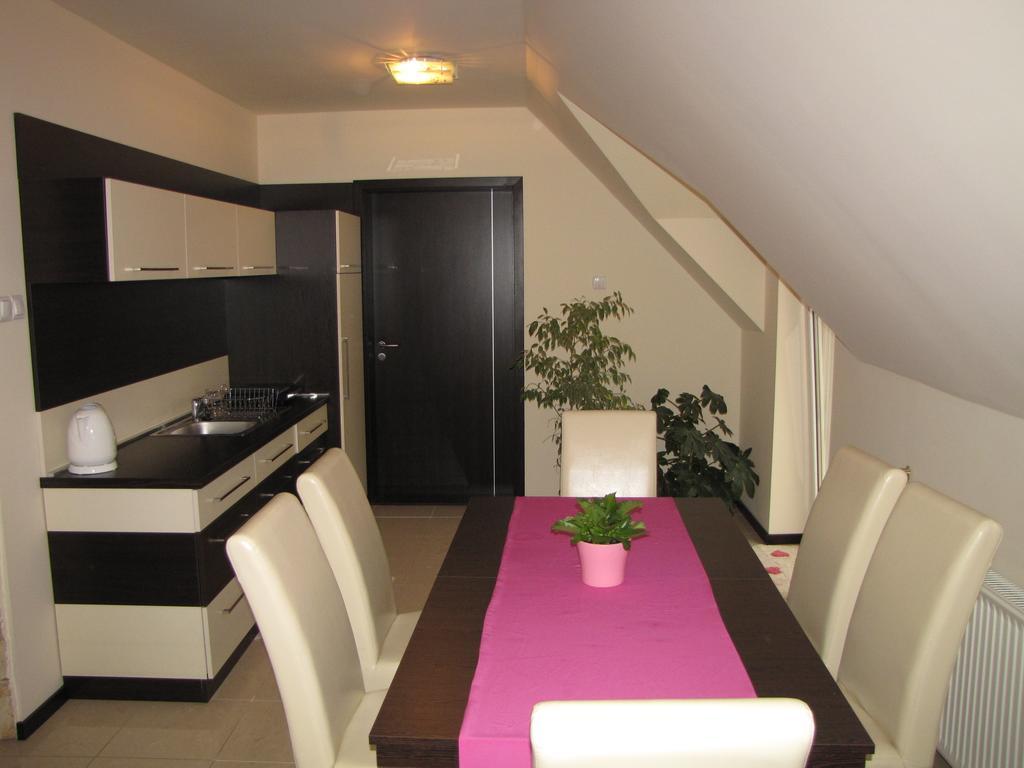 Oazis Apartmanhaz Hajdúszoboszló Cameră foto